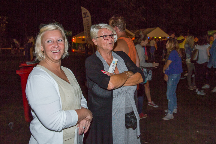 Publieksfoto's & Sfeer Reeks B @ Vlaanderen Zingt 2015 in Schoten, picture 4, photographed by Guy Danneels - FrontView Magazine