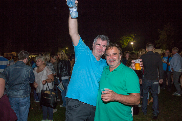 Publieksfoto's & Sfeer Reeks B @ Vlaanderen Zingt 2015 in Schoten, picture 32, photographed by Guy Danneels - FrontView Magazine