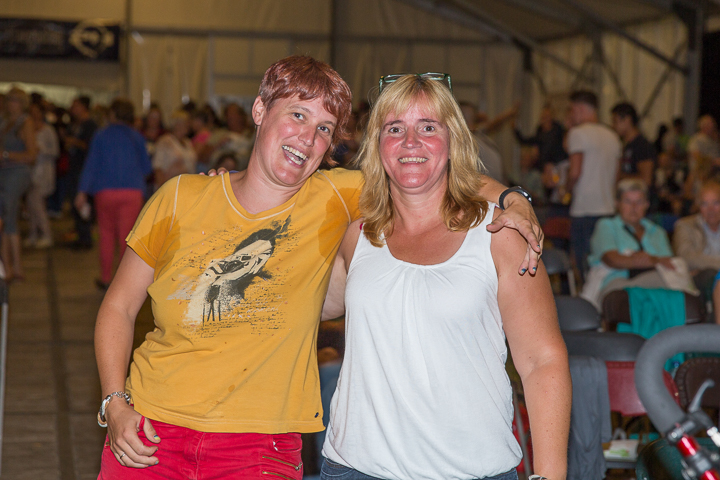 Publieksfoto's & Sfeer Reeks B @ Vlaanderen Zingt 2015 in Schoten, picture 34, photographed by Guy Danneels - FrontView Magazine