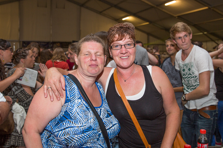 Publieksfoto's & Sfeer Reeks B @ Vlaanderen Zingt 2015 in Schoten, picture 42, photographed by Guy Danneels - FrontView Magazine