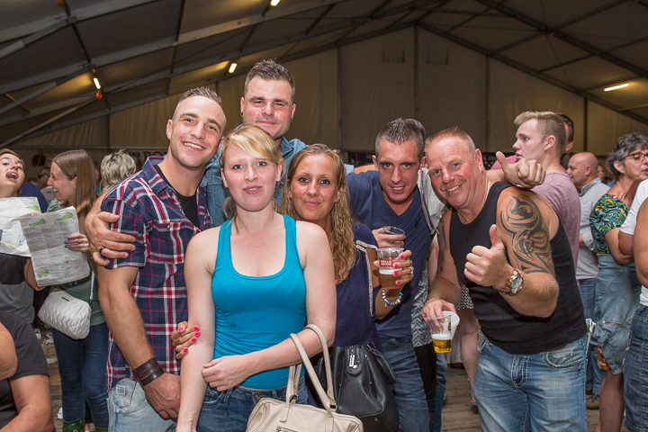 Publieksfoto's & Sfeer Reeks B @ Vlaanderen Zingt 2015 in Schoten, picture 66, photographed by Guy Danneels - FrontView Magazine