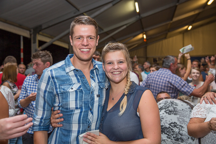 Publieksfoto's & Sfeer Reeks B @ Vlaanderen Zingt 2015 in Schoten, picture 68, photographed by Guy Danneels - FrontView Magazine