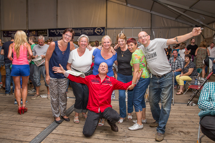Publieksfoto's & Sfeer Reeks B @ Vlaanderen Zingt 2015 in Schoten, picture 109, photographed by Guy Danneels - FrontView Magazine