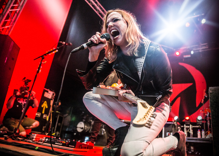 Halestorm @ Huntenpop 2015, foto 2, foto's door Kelly Thans - FrontView Magazine