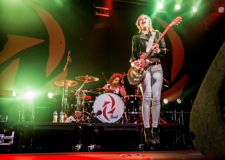 Halestorm @ Huntenpop 2015, foto 9, foto's door Kelly Thans - FrontView Magazine