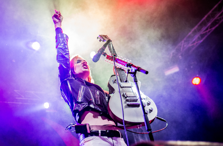 Halestorm @ Huntenpop 2015, foto 11, foto's door Kelly Thans - FrontView Magazine