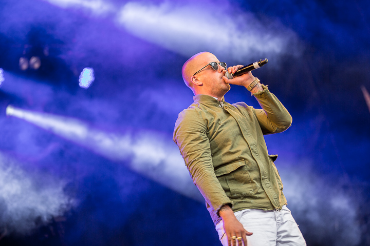 Jebroer @ Marktrock Leuven 2015, picture 2, photographed by Kurt Jacobs - FrontView Magazine
