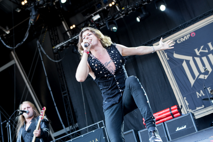 Kissin' Dynamite @ Summer Breeze 2015, picture 3, photographed by Dorien Goetschalckx - FrontView Magazine
