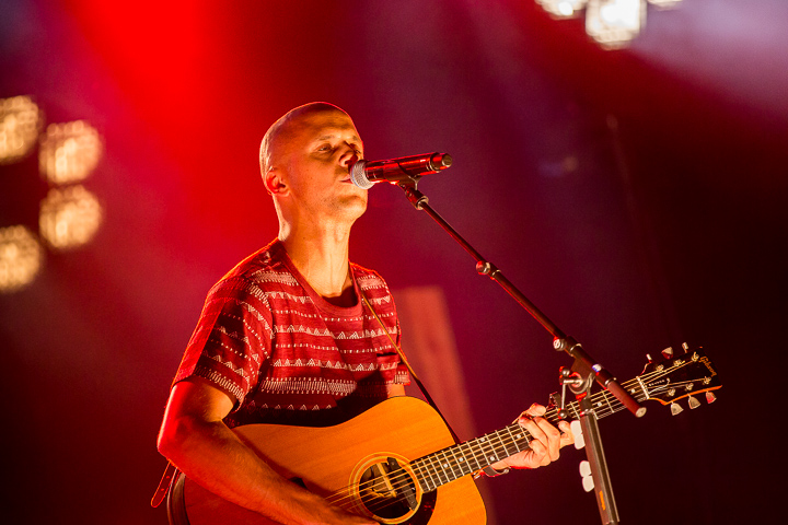 Milow @ Marktrock Leuven 2015, picture 2, photographed by Kurt Jacobs - FrontView Magazine
