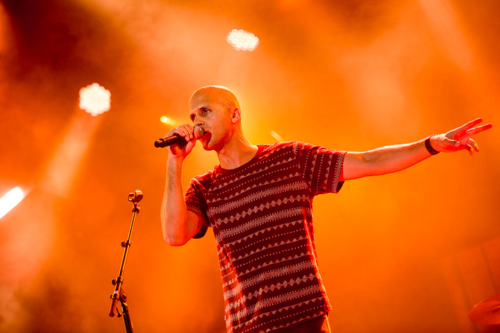 Milow @ Marktrock Leuven 2015, picture 13, photographed by Kurt Jacobs - FrontView Magazine