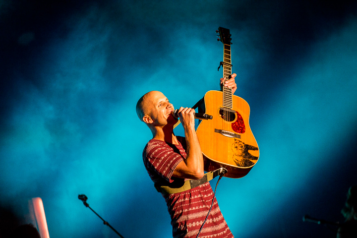 Milow @ Marktrock Leuven 2015, picture 16, photographed by Kurt Jacobs - FrontView Magazine