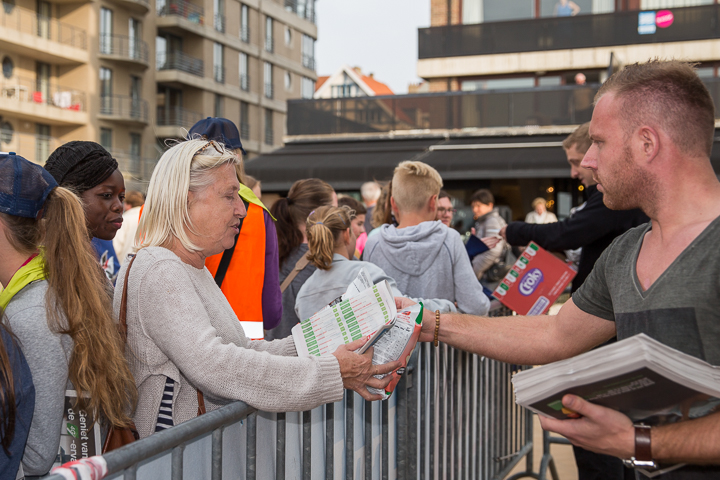 Podium & Sfeer @ Vlaanderen Zingt 2015 in Nieuwpoort, picture 1, photographed by Guy Danneels - FrontView Magazine