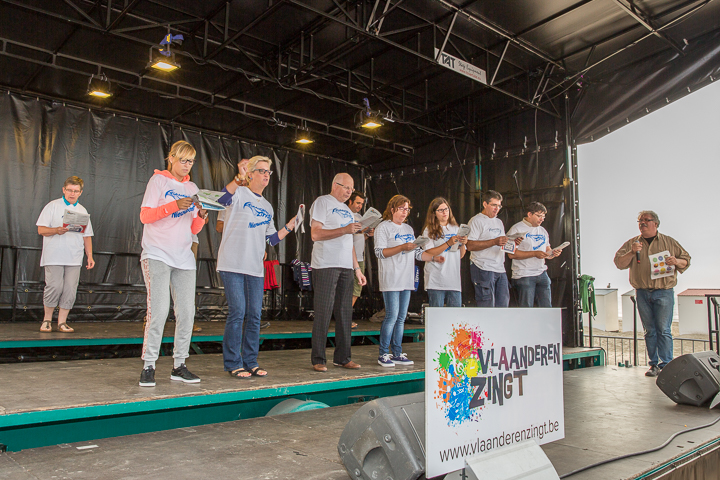 Podium & Sfeer @ Vlaanderen Zingt 2015 in Nieuwpoort, picture 4, photographed by Guy Danneels - FrontView Magazine