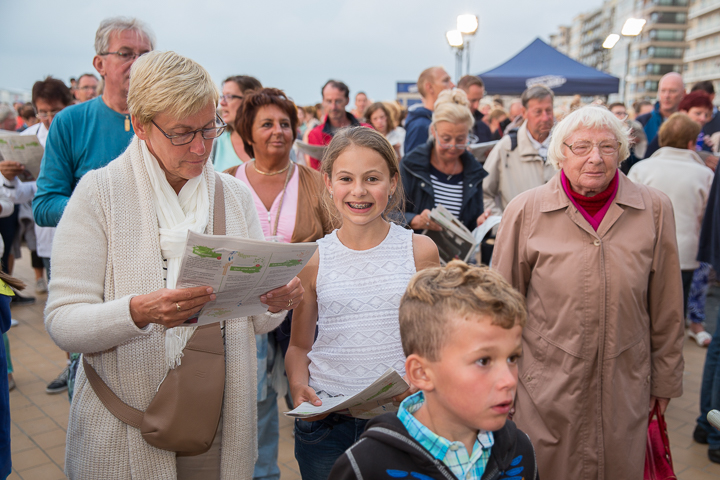 Podium & Sfeer @ Vlaanderen Zingt 2015 in Nieuwpoort, picture 37, photographed by Guy Danneels - FrontView Magazine