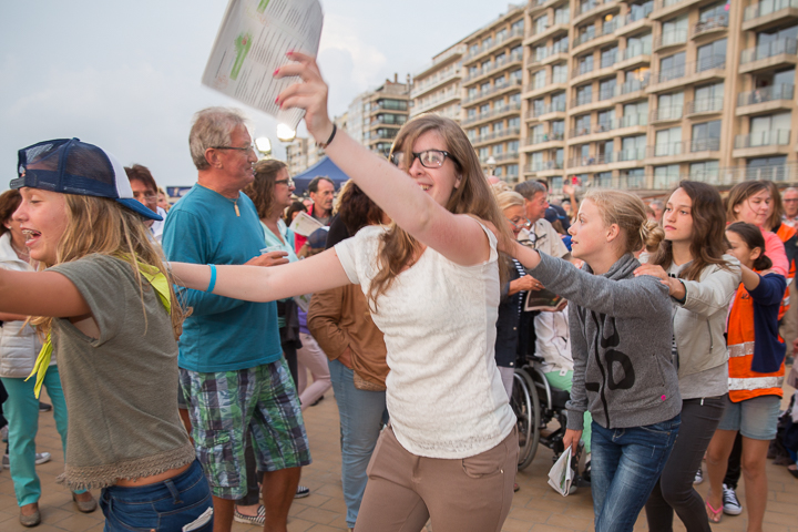 Podium & Sfeer @ Vlaanderen Zingt 2015 in Nieuwpoort, picture 42, photographed by Guy Danneels - FrontView Magazine