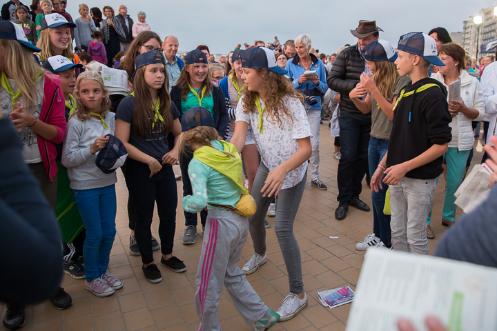 Podium & Sfeer @ Vlaanderen Zingt 2015 in Nieuwpoort, picture 46, photographed by Guy Danneels - FrontView Magazine