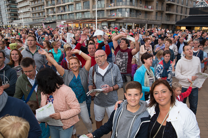 Podium & Sfeer @ Vlaanderen Zingt 2015 in Nieuwpoort, picture 60, photographed by Guy Danneels - FrontView Magazine