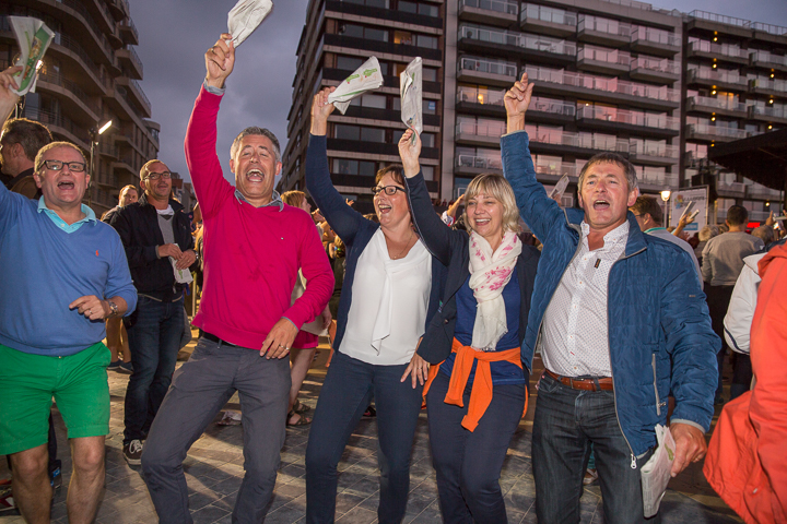 Podium & Sfeer @ Vlaanderen Zingt 2015 in Nieuwpoort, picture 80, photographed by Guy Danneels - FrontView Magazine