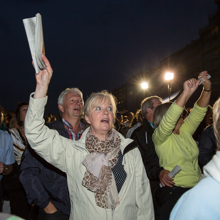 Podium & Sfeer @ Vlaanderen Zingt 2015 in Nieuwpoort, picture 92, photographed by Guy Danneels - FrontView Magazine