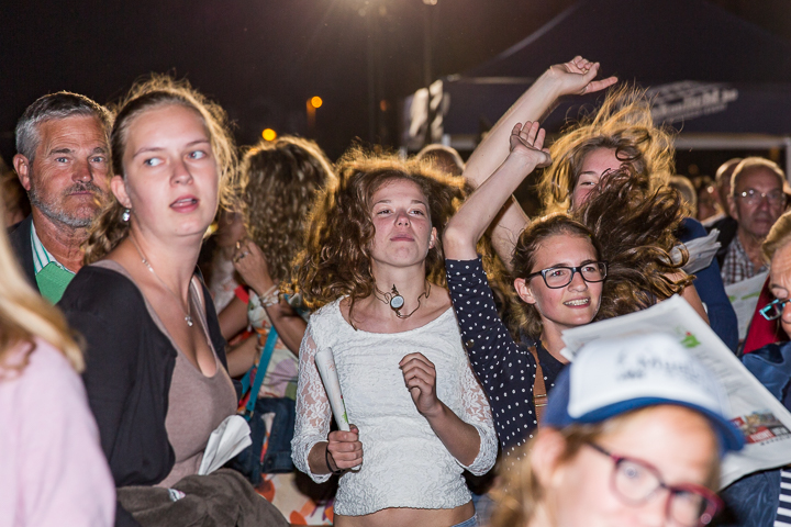 Podium & Sfeer @ Vlaanderen Zingt 2015 in Nieuwpoort, picture 110, photographed by Guy Danneels - FrontView Magazine