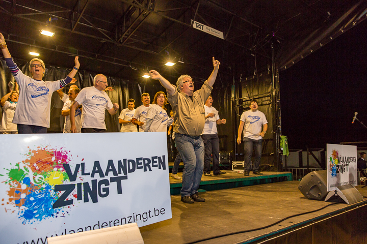 Podium & Sfeer @ Vlaanderen Zingt 2015 in Nieuwpoort, picture 150, photographed by Guy Danneels - FrontView Magazine