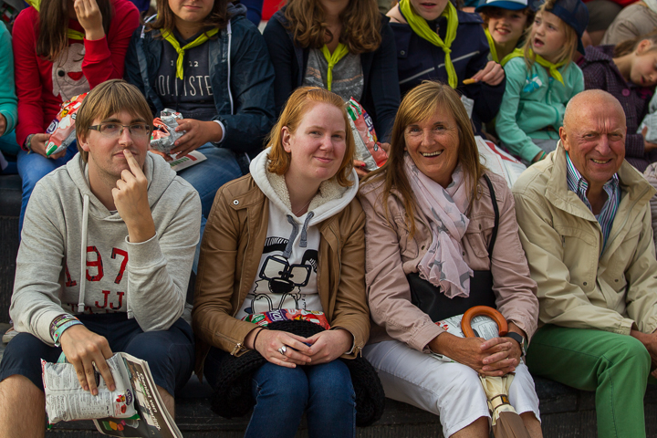 Publieksfoto's & Sfeer @ Vlaanderen Zingt 2015 in Nieuwpoort, picture 11, photographed by Guy Danneels - FrontView Magazine