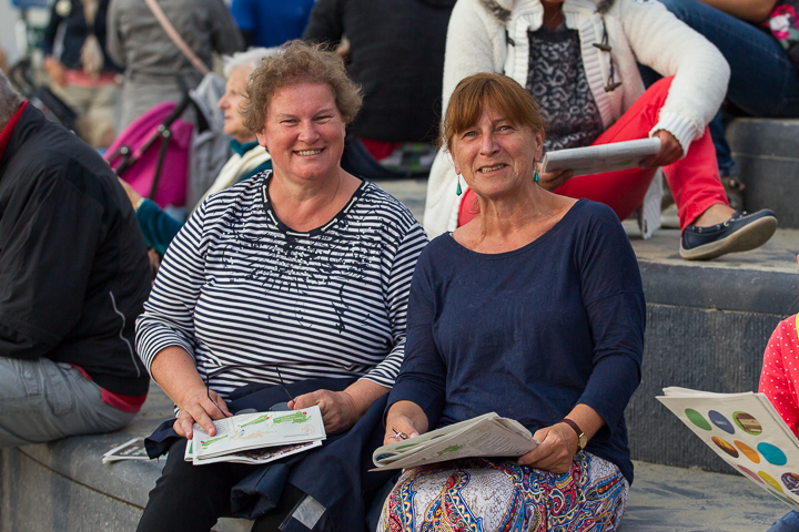 Publieksfoto's & Sfeer @ Vlaanderen Zingt 2015 in Nieuwpoort, picture 41, photographed by Guy Danneels - FrontView Magazine