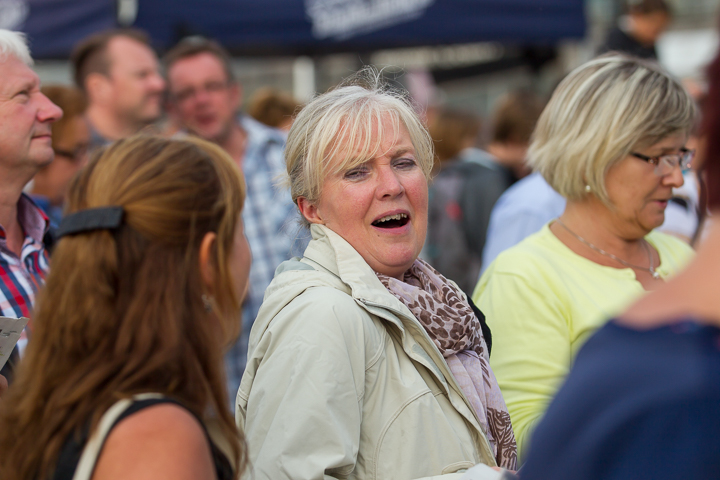 Publieksfoto's & Sfeer @ Vlaanderen Zingt 2015 in Nieuwpoort, picture 44, photographed by Guy Danneels - FrontView Magazine