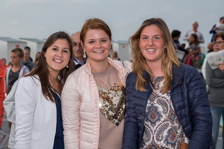 Publieksfoto's & Sfeer @ Vlaanderen Zingt 2015 in Nieuwpoort, picture 49, photographed by Guy Danneels - FrontView Magazine