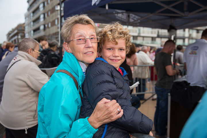 Publieksfoto's & Sfeer @ Vlaanderen Zingt 2015 in Nieuwpoort, picture 58, photographed by Guy Danneels - FrontView Magazine