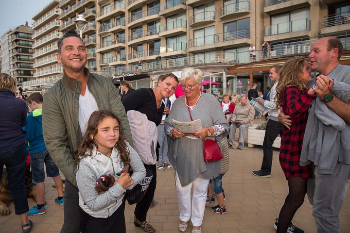 Publieksfoto's & Sfeer @ Vlaanderen Zingt 2015 in Nieuwpoort, picture 70, photographed by Guy Danneels - FrontView Magazine