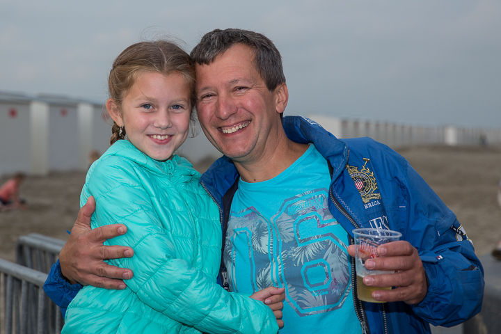 Publieksfoto's & Sfeer @ Vlaanderen Zingt 2015 in Nieuwpoort, picture 95, photographed by Guy Danneels - FrontView Magazine