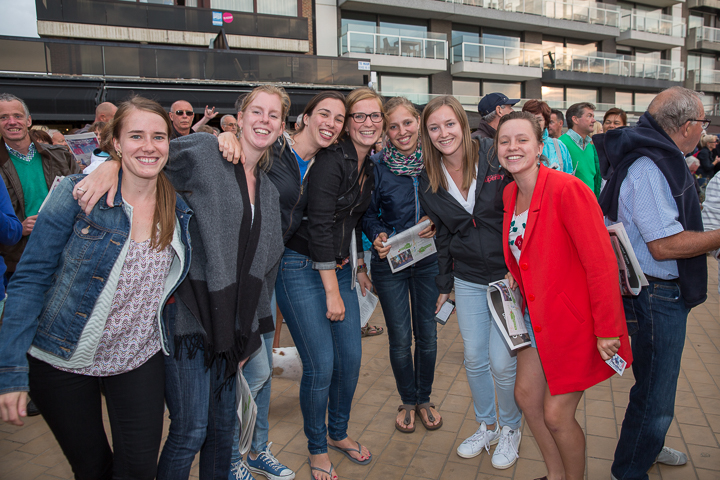 Publieksfoto's & Sfeer @ Vlaanderen Zingt 2015 in Nieuwpoort, picture 107, photographed by Guy Danneels - FrontView Magazine