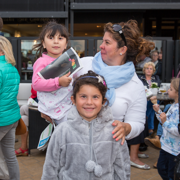 Publieksfoto's & Sfeer @ Vlaanderen Zingt 2015 in Nieuwpoort, picture 119, photographed by Guy Danneels - FrontView Magazine