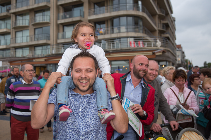 Publieksfoto's & Sfeer @ Vlaanderen Zingt 2015 in Nieuwpoort, picture 124, photographed by Guy Danneels - FrontView Magazine