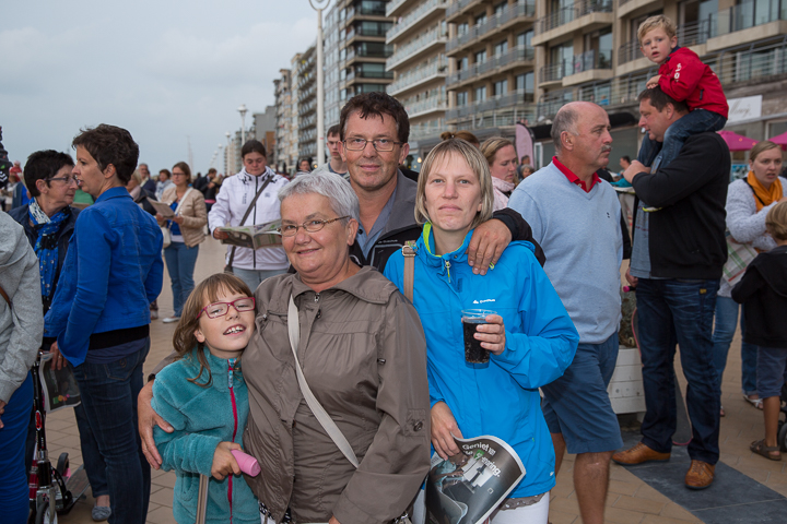 Publieksfoto's & Sfeer @ Vlaanderen Zingt 2015 in Nieuwpoort, picture 133, photographed by Guy Danneels - FrontView Magazine