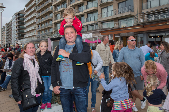 Publieksfoto's & Sfeer @ Vlaanderen Zingt 2015 in Nieuwpoort, picture 134, photographed by Guy Danneels - FrontView Magazine