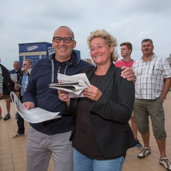 Publieksfoto's & Sfeer @ Vlaanderen Zingt 2015 in Nieuwpoort, picture 139, photographed by Guy Danneels - FrontView Magazine