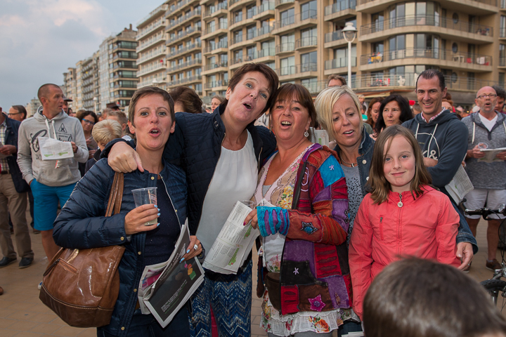 Publieksfoto's & Sfeer @ Vlaanderen Zingt 2015 in Nieuwpoort, picture 172, photographed by Guy Danneels - FrontView Magazine