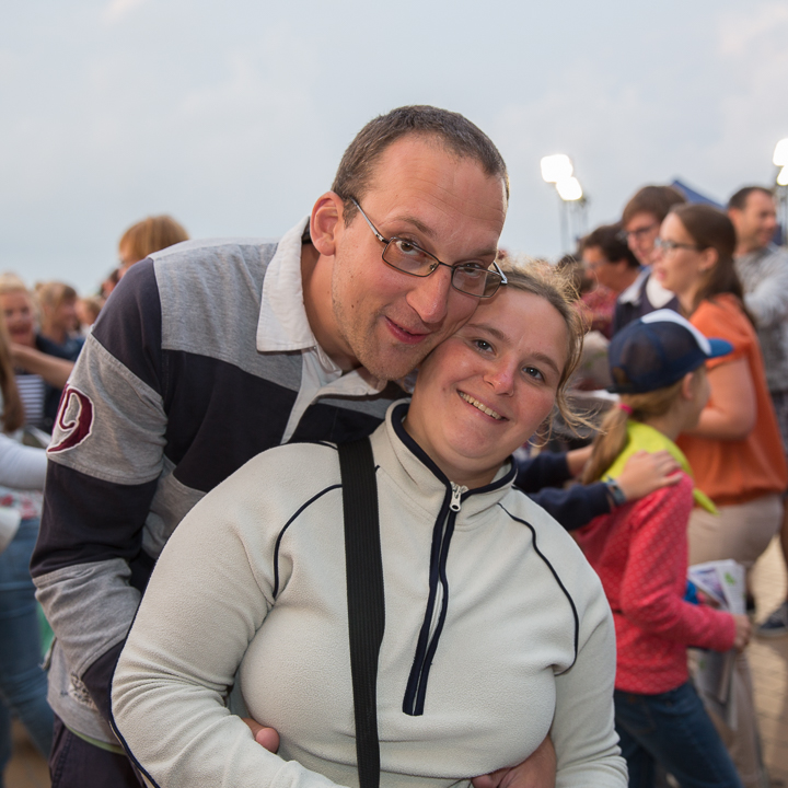 Publieksfoto's & Sfeer @ Vlaanderen Zingt 2015 in Nieuwpoort, picture 173, photographed by Guy Danneels - FrontView Magazine