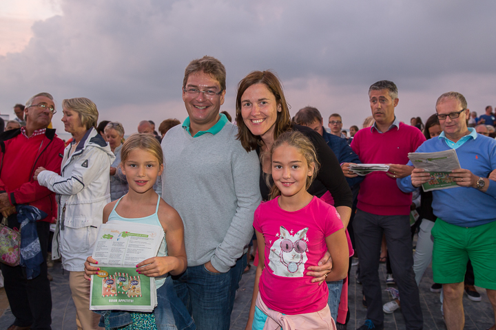 Publieksfoto's & Sfeer @ Vlaanderen Zingt 2015 in Nieuwpoort, picture 189, photographed by Guy Danneels - FrontView Magazine