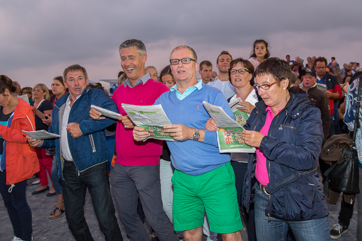 Publieksfoto's & Sfeer @ Vlaanderen Zingt 2015 in Nieuwpoort, picture 191, photographed by Guy Danneels - FrontView Magazine