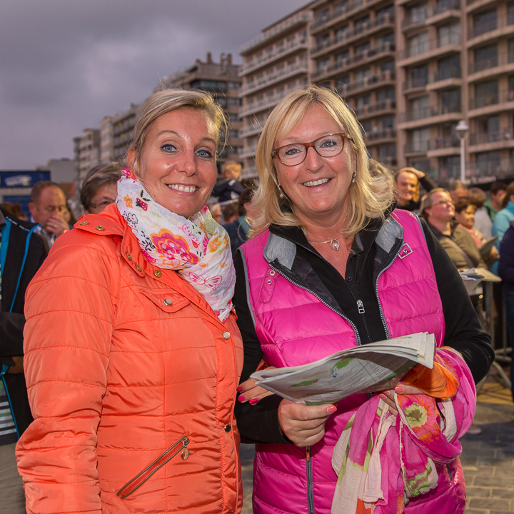 Publieksfoto's & Sfeer @ Vlaanderen Zingt 2015 in Nieuwpoort, picture 194, photographed by Guy Danneels - FrontView Magazine