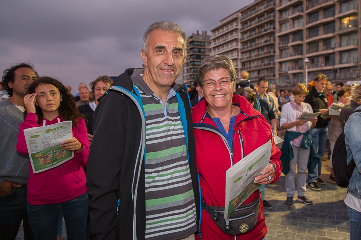 Publieksfoto's & Sfeer @ Vlaanderen Zingt 2015 in Nieuwpoort, picture 195, photographed by Guy Danneels - FrontView Magazine