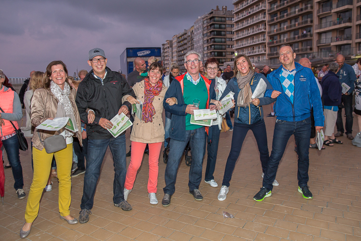 Publieksfoto's & Sfeer @ Vlaanderen Zingt 2015 in Nieuwpoort, picture 199, photographed by Guy Danneels - FrontView Magazine