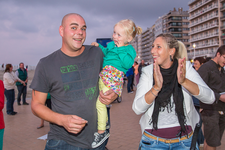 Publieksfoto's & Sfeer @ Vlaanderen Zingt 2015 in Nieuwpoort, picture 201, photographed by Guy Danneels - FrontView Magazine