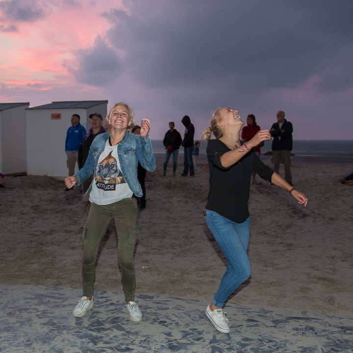 Publieksfoto's & Sfeer @ Vlaanderen Zingt 2015 in Nieuwpoort, picture 207, photographed by Guy Danneels - FrontView Magazine