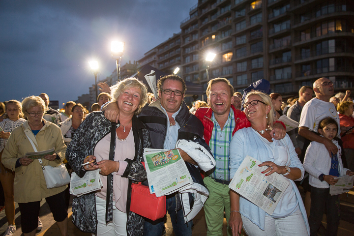 Publieksfoto's & Sfeer @ Vlaanderen Zingt 2015 in Nieuwpoort, picture 213, photographed by Guy Danneels - FrontView Magazine