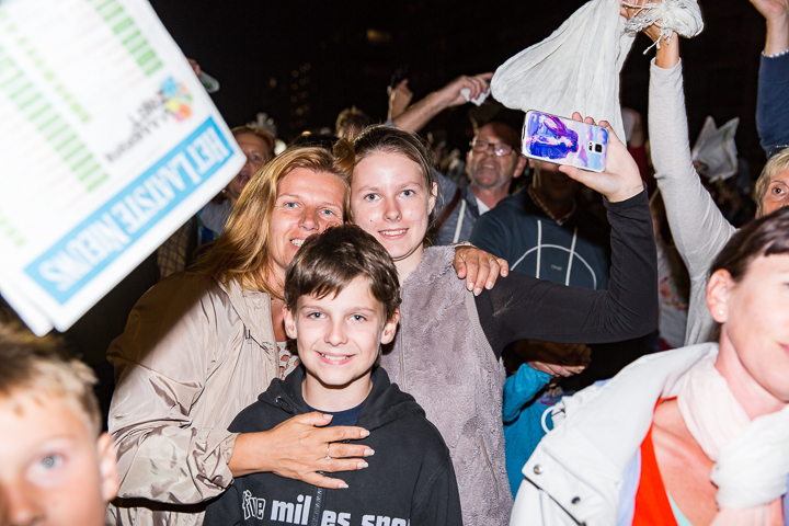 Publieksfoto's & Sfeer @ Vlaanderen Zingt 2015 in Nieuwpoort, picture 228, photographed by Guy Danneels - FrontView Magazine