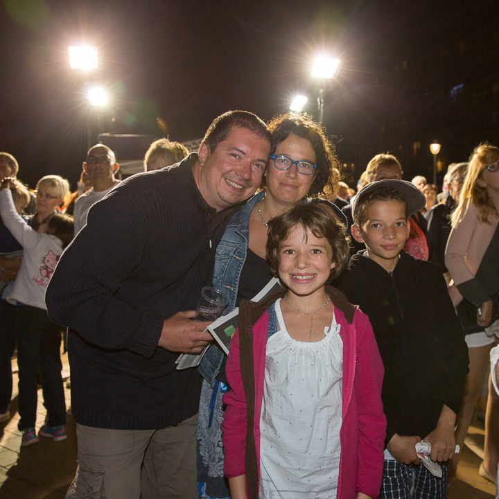 Publieksfoto's & Sfeer @ Vlaanderen Zingt 2015 in Nieuwpoort, picture 236, photographed by Guy Danneels - FrontView Magazine